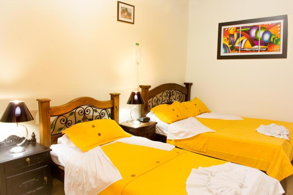 Hotel D' Oscar Cali Exteriör bild